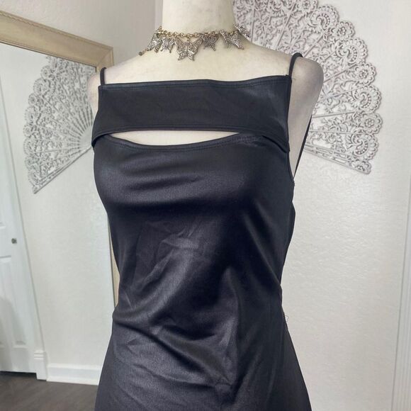 Early 2000's Hottie Slinky Open Back Lace Up Little Black Mini Party Dress M - Picture 6 of 7